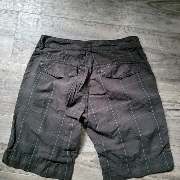 UNIONBAY Striped Shorts Dark Gray 7 - Picture 3 of 4